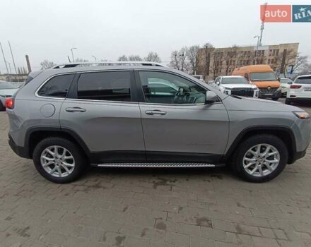 Сірий Джип Cherokee, об'ємом двигуна 2.36 л та пробігом 106 тис. км за 16600 $, фото 7 на Automoto.ua