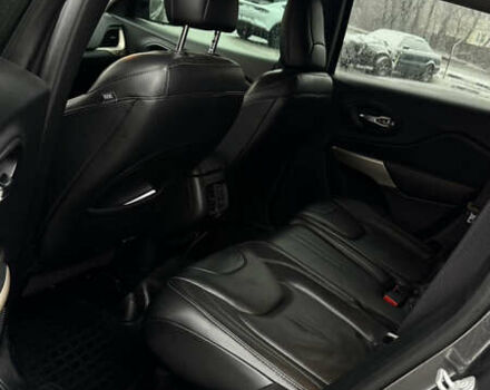 Серый Джип Чероки, объемом двигателя 3.24 л и пробегом 85 тыс. км за 16500 $, фото 5 на Automoto.ua