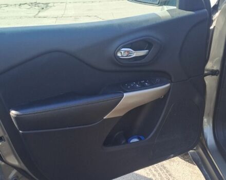 Серый Джип Чероки, объемом двигателя 2.4 л и пробегом 130 тыс. км за 16300 $, фото 10 на Automoto.ua