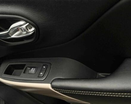 Серый Джип Чероки, объемом двигателя 2.4 л и пробегом 173 тыс. км за 16000 $, фото 18 на Automoto.ua