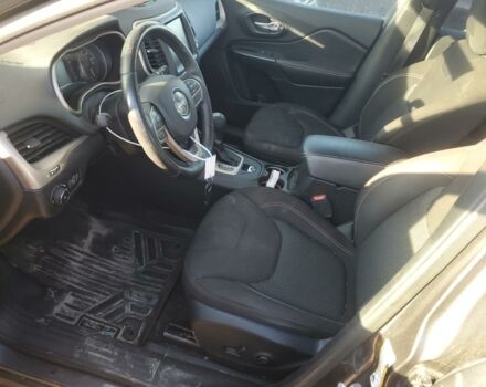 Сірий Джип Cherokee, об'ємом двигуна 2.4 л та пробігом 129 тис. км за 9300 $, фото 6 на Automoto.ua