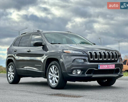 Джип Cherokee 2017 у Вінниці на Automoto.ua Сірий Джип Cherokee, об'ємом двигуна 2.4 л та пробігом 136 тис. км за 16777 $, фото 38 на Automoto.ua