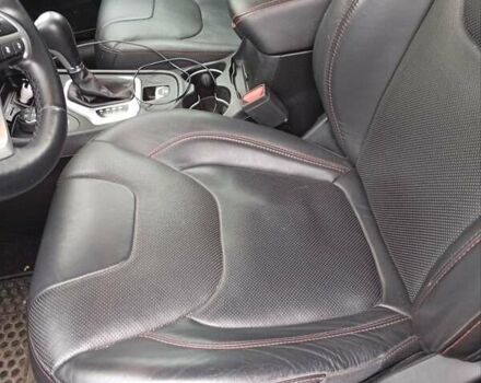 Серый Джип Чероки, объемом двигателя 3.24 л и пробегом 53 тыс. км за 20000 $, фото 6 на Automoto.ua