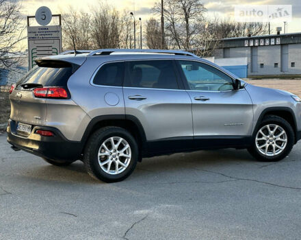 Сірий Джип Cherokee, об'ємом двигуна 2.36 л та пробігом 76 тис. км за 16500 $, фото 14 на Automoto.ua