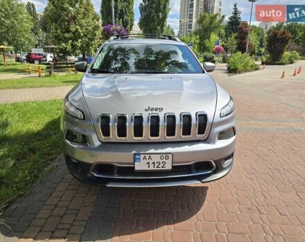 Серый Джип Чероки, объемом двигателя 2.4 л и пробегом 153 тыс. км за 17300 $, фото 11 на Automoto.ua
