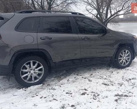 Сірий Джип Cherokee, об'ємом двигуна 2.4 л та пробігом 158 тис. км за 15900 $, фото 8 на Automoto.ua
