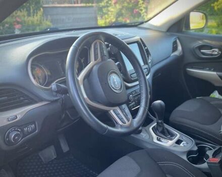 Серый Джип Чероки, объемом двигателя 2.36 л и пробегом 139 тыс. км за 13500 $, фото 12 на Automoto.ua