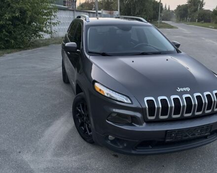 Серый Джип Чероки, объемом двигателя 2.4 л и пробегом 199 тыс. км за 13800 $, фото 1 на Automoto.ua