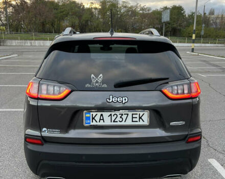 Джип Cherokee 2018 у Києві на Automoto.ua Сірий Джип Cherokee, об'ємом двигуна 3.24 л та пробігом 103 тис. км за 17800 $, фото 12 на Automoto.ua