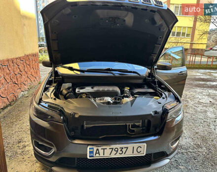 Сірий Джип Cherokee, об'ємом двигуна 2 л та пробігом 142 тис. км за 17100 $, фото 21 на Automoto.ua