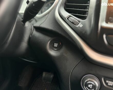 Серый Джип Чероки, объемом двигателя 2.4 л и пробегом 152 тыс. км за 15490 $, фото 27 на Automoto.ua