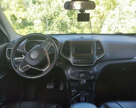 Серый Джип Чероки, объемом двигателя 1.99 л и пробегом 101 тыс. км за 19000 $, фото 14 на Automoto.ua