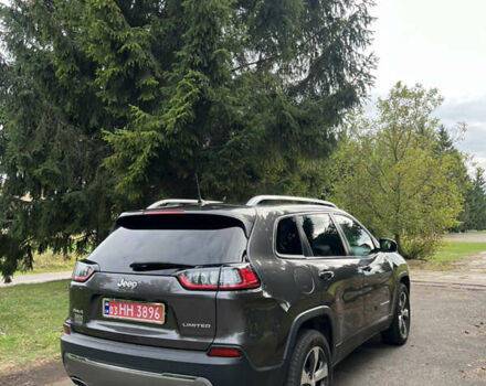 Серый Джип Чероки, объемом двигателя 3.2 л и пробегом 225 тыс. км за 15000 $, фото 6 на Automoto.ua