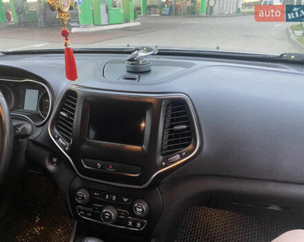 Серый Джип Чероки, объемом двигателя 2.36 л и пробегом 176 тыс. км за 16200 $, фото 14 на Automoto.ua