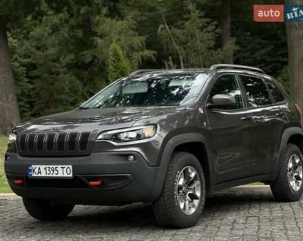 Джип Чероки 2018 в Киеве на Automoto.ua Серый Джип Чероки, объемом двигателя 1.99 л и пробегом 78 тыс. км за 22500 $, фото 15 на Automoto.ua