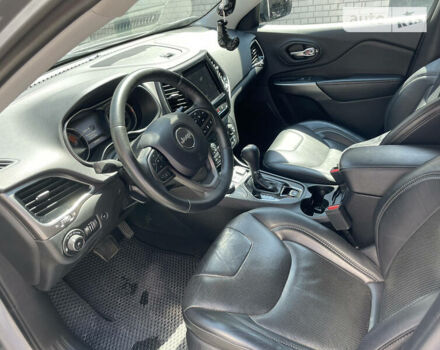 Сірий Джип Cherokee, об'ємом двигуна 3.2 л та пробігом 112 тис. км за 23800 $, фото 8 на Automoto.ua