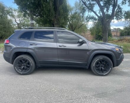 Серый Джип Чероки, объемом двигателя 3.2 л и пробегом 147 тыс. км за 19000 $, фото 3 на Automoto.ua