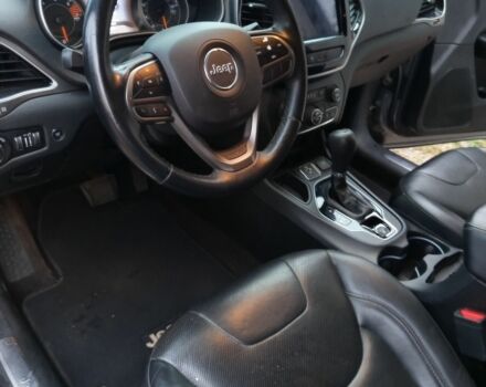 Серый Джип Чероки, объемом двигателя 2.4 л и пробегом 190 тыс. км за 16600 $, фото 5 на Automoto.ua