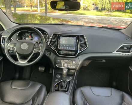 Серый Джип Чероки, объемом двигателя 3.24 л и пробегом 107 тыс. км за 19500 $, фото 24 на Automoto.ua