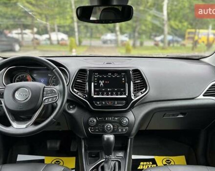 Сірий Джип Cherokee, об'ємом двигуна 2 л та пробігом 28 тис. км за 20690 $, фото 15 на Automoto.ua
