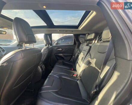 Серый Джип Чероки, объемом двигателя 2.36 л и пробегом 139 тыс. км за 16200 $, фото 10 на Automoto.ua