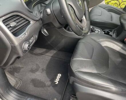 Серый Джип Чероки, объемом двигателя 1.99 л и пробегом 70 тыс. км за 16500 $, фото 15 на Automoto.ua