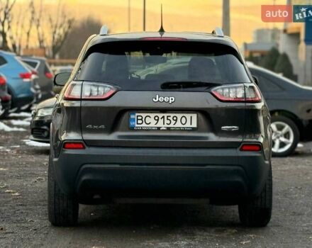 Сірий Джип Cherokee, об'ємом двигуна 2.36 л та пробігом 96 тис. км за 15900 $, фото 4 на Automoto.ua