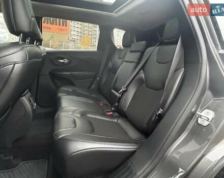 Сірий Джип Cherokee, об'ємом двигуна 3.24 л та пробігом 91 тис. км за 23290 $, фото 14 на Automoto.ua
