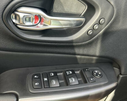 Серый Джип Чероки, объемом двигателя 3.24 л и пробегом 107 тыс. км за 19500 $, фото 30 на Automoto.ua