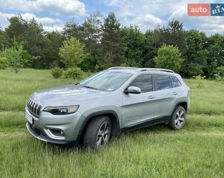 Серый Джип Чероки, объемом двигателя 2.4 л и пробегом 112 тыс. км за 18900 $, фото 3 на Automoto.ua