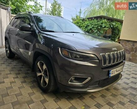 Серый Джип Чероки, объемом двигателя 2.4 л и пробегом 113 тыс. км за 15999 $, фото 2 на Automoto.ua