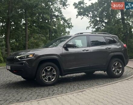 Джип Чероки 2018 в Киеве на Automoto.ua Серый Джип Чероки, объемом двигателя 1.99 л и пробегом 78 тыс. км за 22500 $, фото 25 на Automoto.ua