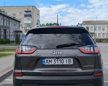 Сірий Джип Cherokee, об'ємом двигуна 2.36 л та пробігом 154 тис. км за 17100 $, фото 3 на Automoto.ua