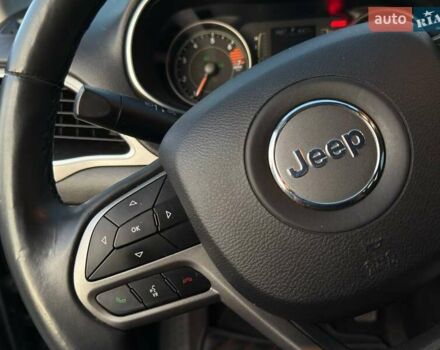 Сірий Джип Cherokee, об'ємом двигуна 2.36 л та пробігом 149 тис. км за 16900 $, фото 26 на Automoto.ua