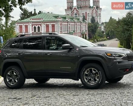Джип Чероки 2018 в Киеве на Automoto.ua Серый Джип Чероки, объемом двигателя 1.99 л и пробегом 78 тыс. км за 22500 $, фото 18 на Automoto.ua