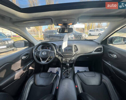 Серый Джип Чероки, объемом двигателя 2.36 л и пробегом 139 тыс. км за 16200 $, фото 9 на Automoto.ua