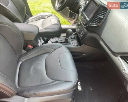 Серый Джип Чероки, объемом двигателя 1.99 л и пробегом 70 тыс. км за 16500 $, фото 9 на Automoto.ua