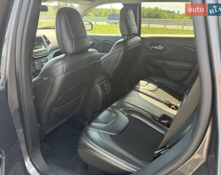Сірий Джип Cherokee, об'ємом двигуна 3.24 л та пробігом 168 тис. км за 14300 $, фото 14 на Automoto.ua