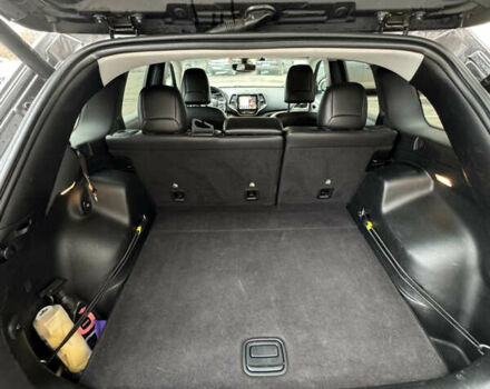 Серый Джип Чероки, объемом двигателя 2.36 л и пробегом 156 тыс. км за 17500 $, фото 19 на Automoto.ua