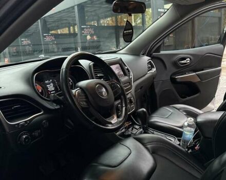 Сірий Джип Cherokee, об'ємом двигуна 3.24 л та пробігом 113 тис. км за 19000 $, фото 7 на Automoto.ua