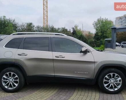 Сірий Джип Cherokee, об'ємом двигуна 3.2 л та пробігом 48 тис. км за 18000 $, фото 8 на Automoto.ua