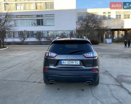 Серый Джип Чероки, объемом двигателя 2 л и пробегом 130 тыс. км за 18300 $, фото 5 на Automoto.ua