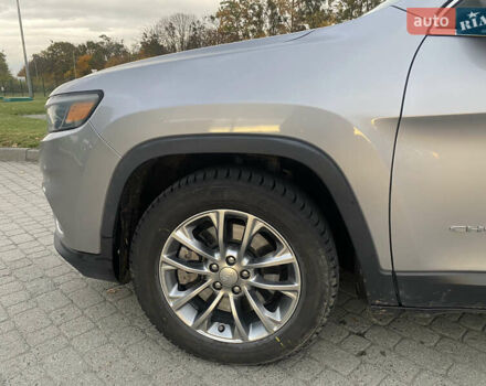 Серый Джип Чероки, объемом двигателя 2.36 л и пробегом 176 тыс. км за 16200 $, фото 4 на Automoto.ua