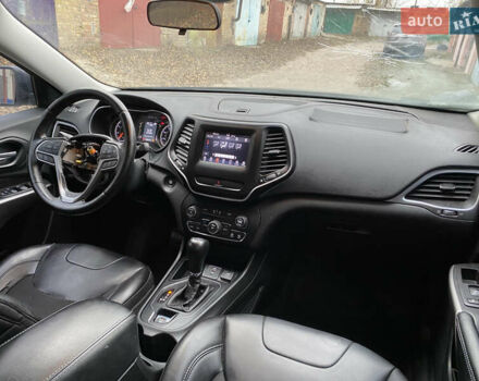 Сірий Джип Cherokee, об'ємом двигуна 2.4 л та пробігом 161 тис. км за 9300 $, фото 20 на Automoto.ua