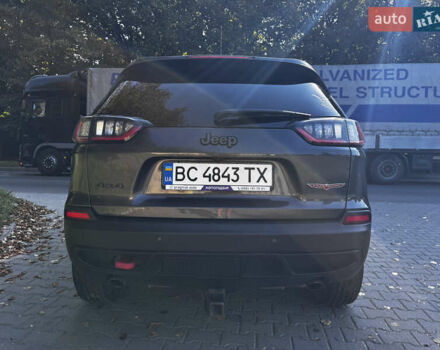 Джип Чероки 2018 в Львове на Automoto.ua Серый Джип Чероки, объемом двигателя 3.24 л и пробегом 240 тыс. км за 16000 $, фото 10 на Automoto.ua