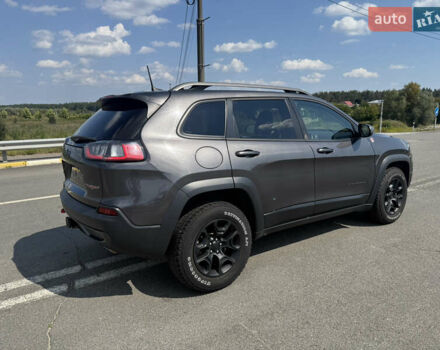 Сірий Джип Cherokee, об'ємом двигуна 3.24 л та пробігом 168 тис. км за 14300 $, фото 5 на Automoto.ua