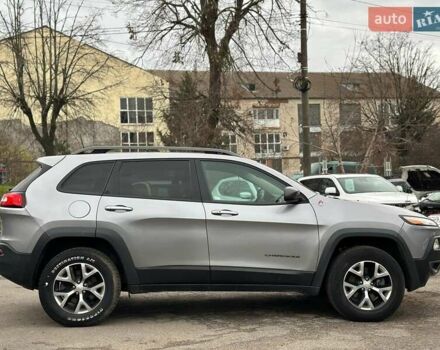 Серый Джип Чероки, объемом двигателя 2.4 л и пробегом 152 тыс. км за 15490 $, фото 12 на Automoto.ua