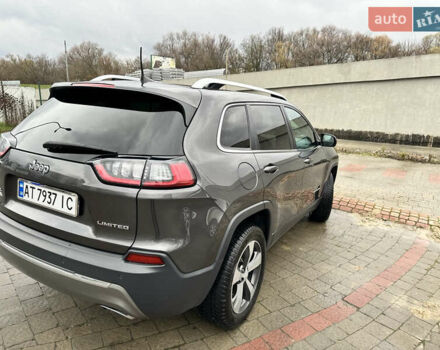 Сірий Джип Cherokee, об'ємом двигуна 2 л та пробігом 142 тис. км за 17100 $, фото 9 на Automoto.ua