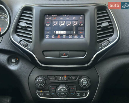 Сірий Джип Cherokee, об'ємом двигуна 2.36 л та пробігом 91 тис. км за 16500 $, фото 25 на Automoto.ua