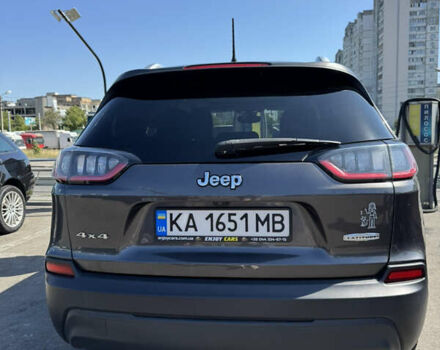 Серый Джип Чероки, объемом двигателя 2.4 л и пробегом 110 тыс. км за 21000 $, фото 4 на Automoto.ua